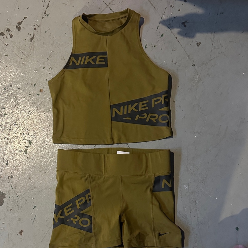 Nike Olive Green Pro Set with Black Accents